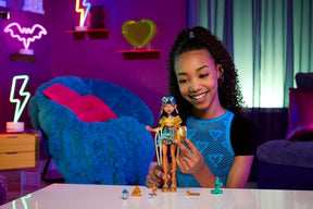 Boneca Monster High Cleo de Nile Novo Visual - Mattel